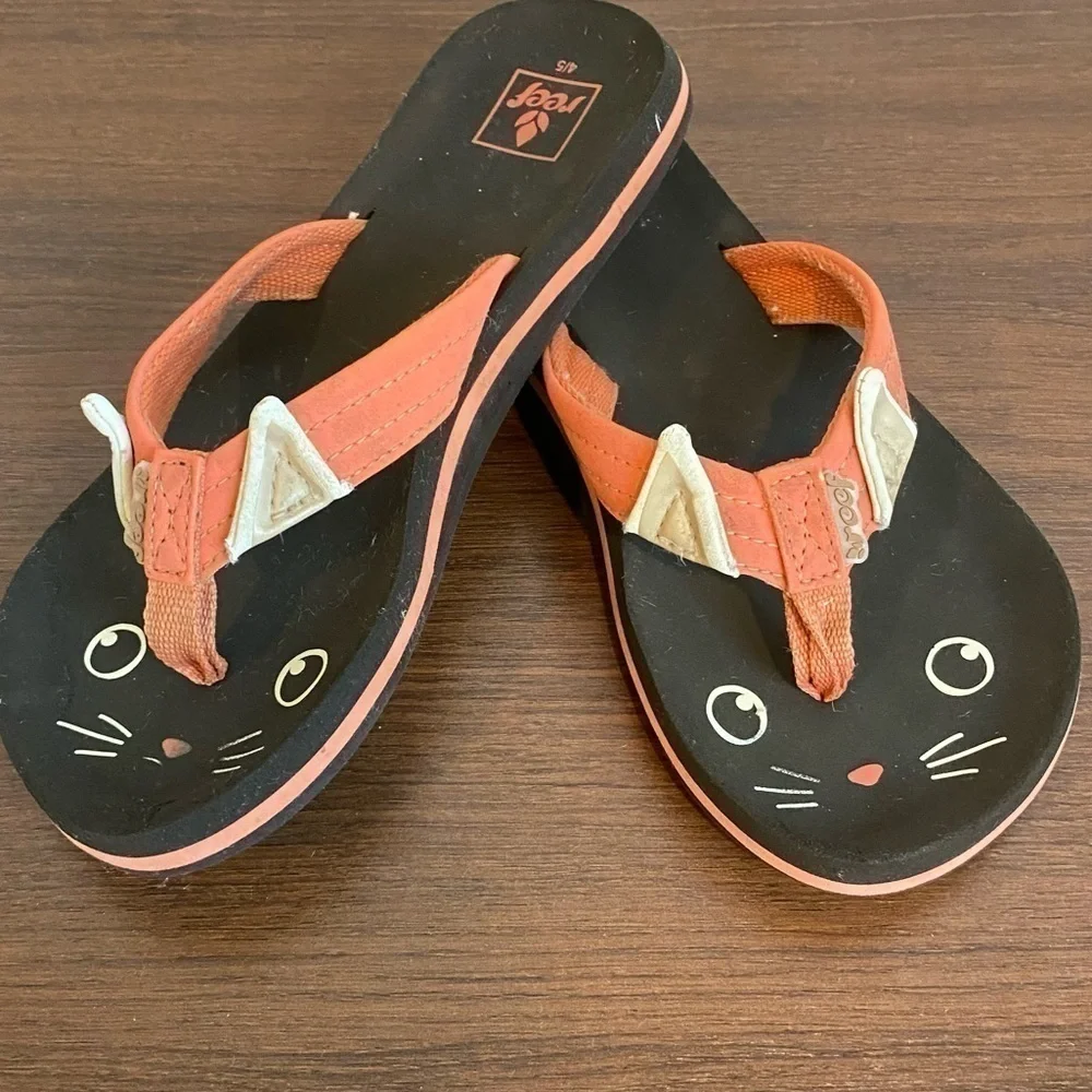 * Reef Kitty Cat Premium Flip Flops Size 4/5 Peach Pink Black